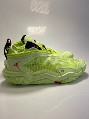 Jordan Men's Jordan Why Not .6 Barley Volt/Pink Sneaker Sz 10.5